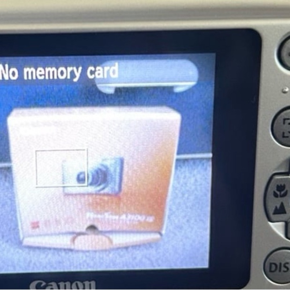 Canon PowerShot A3100 IS Digital Camera w/ Charger, Battery / NO Memory Card - Picture 5 of 11